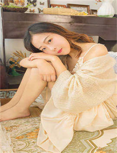 《边做边爱小说H-年轻的邻居中文版》