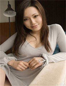 《盛超老婆-女刑警被两个黑人挺进拉文》
